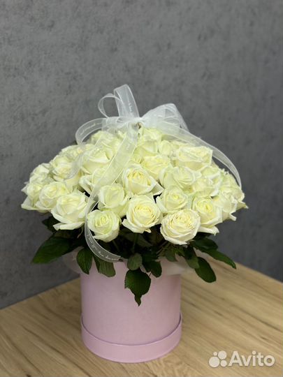 Белые розы Заказать розы с доставкой Цветы