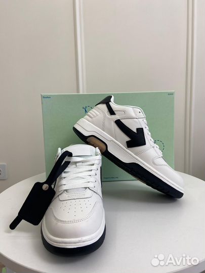 Off white out of office black white