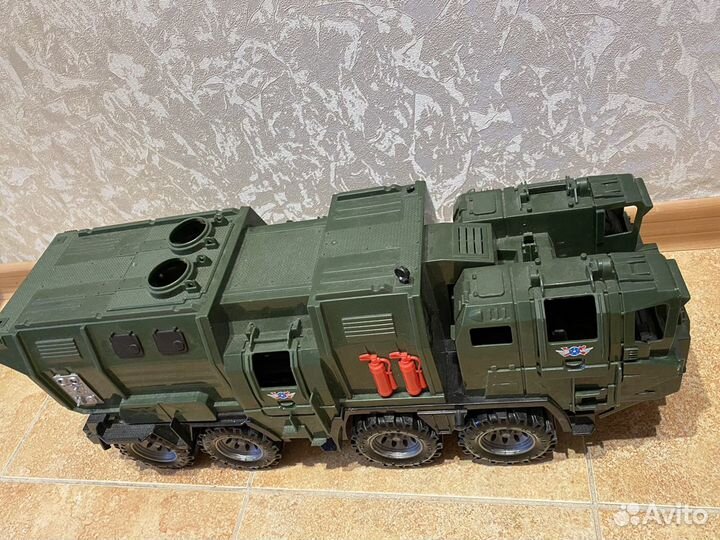 Военный тягач игрушка
