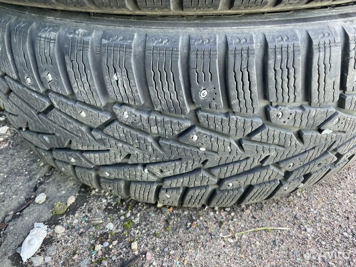 Nokian Tyres Hakkapeliitta 7 SUV 215/60 R17 100T
