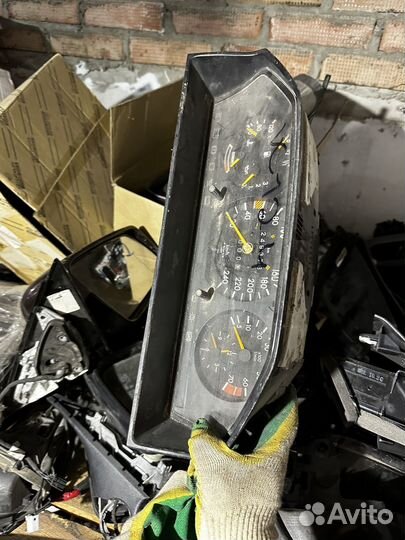 Приборная панель Мерседес w124