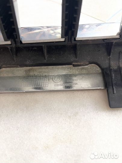 Продам решетку радиатора BMW 5 G30