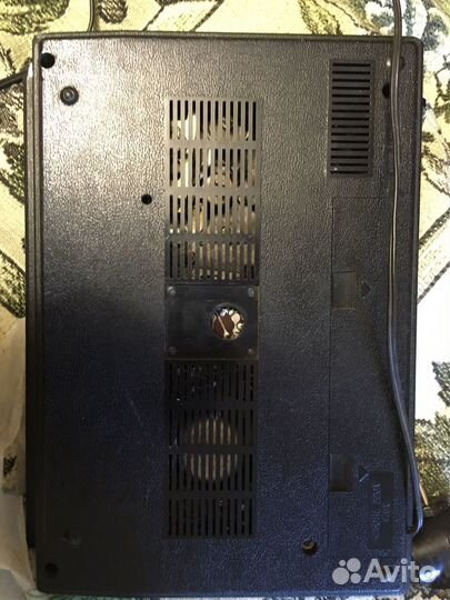 Кассетный магнитофон