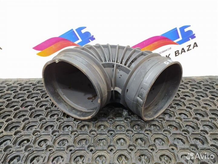 Патрубок воздушного фильтра Daf XF105