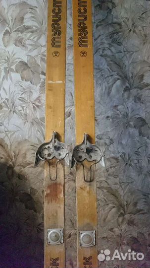 Лыжи туристические, деревянные