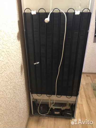 Холодильник Ariston Hotpoint