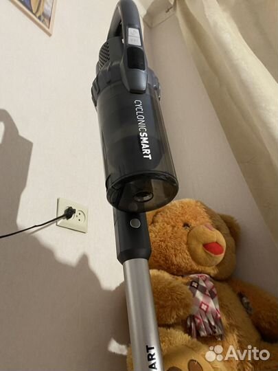 Вертикальный пылесос polaris