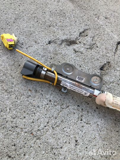 Шторка безопасности левая Porsche Cayenne 955