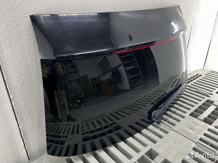 Стекло крышки багажника BMW F11