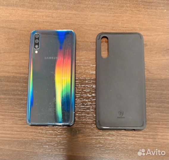 Samsung Galaxy A50, 4/64 ГБ