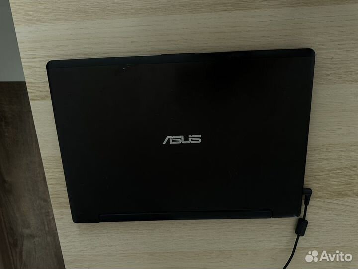 Продам ноубук asus