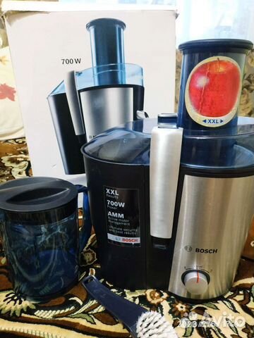 Соковыжималка Bosch Cncj03