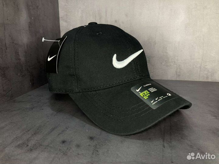 Бейсболка Nike