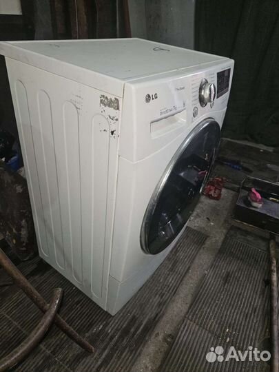 Стиральная машина автомат