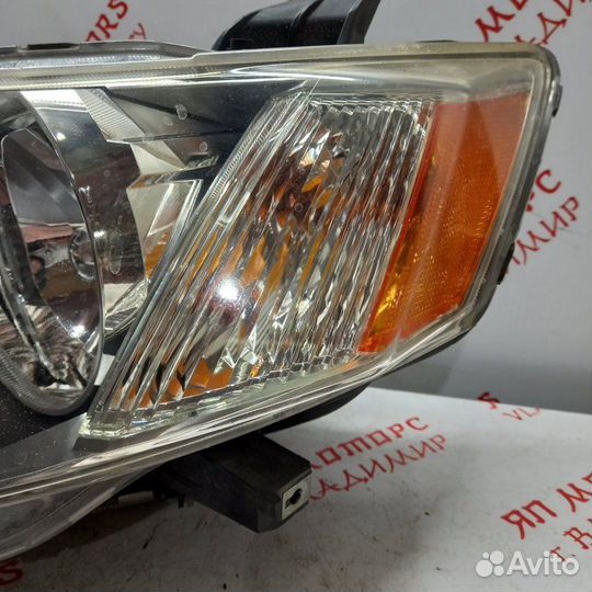 Фара ксеноновая передняя левая Mitsubishi