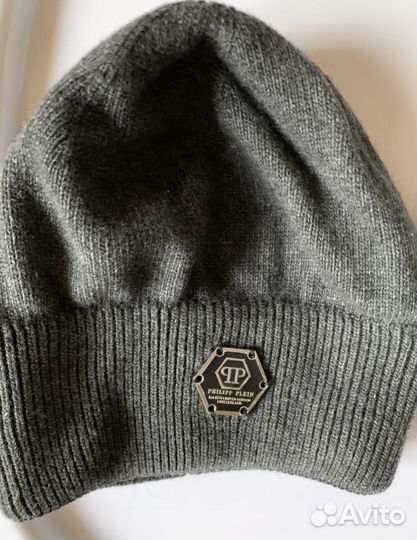 Вязаная шапочка