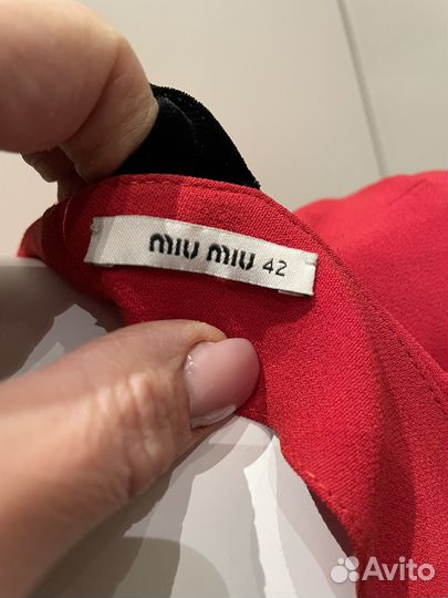 Красное платье MIU MIU,42 (S-М)