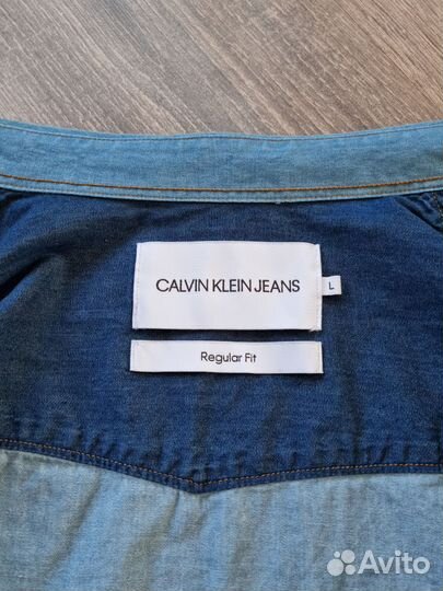 Рубашка Calvin Klein (L) 7 мерок внизу