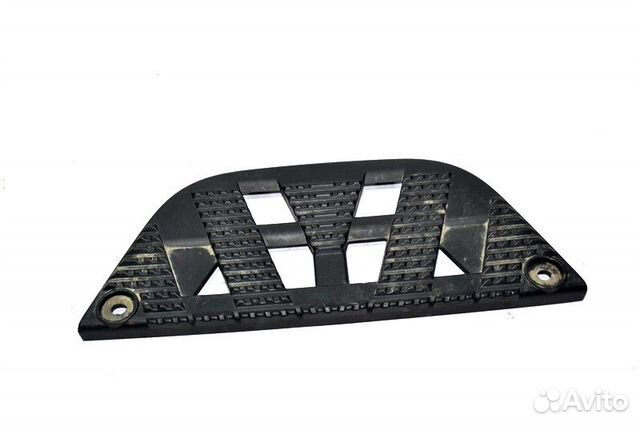 Ступенька подножки нижняя, правая mercedes-benz Ac