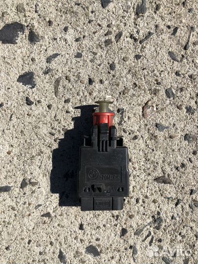 Выключатель стоп-сигнала (лягушка) BMW E34