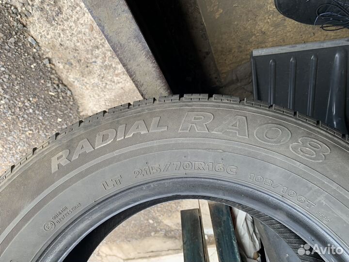 Hankook Radial RA08 215/70 R16 108T