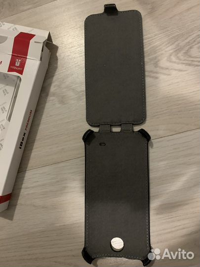 Чехлы на телефон