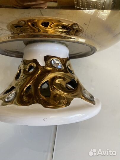 Ваза для фруктов на ножке