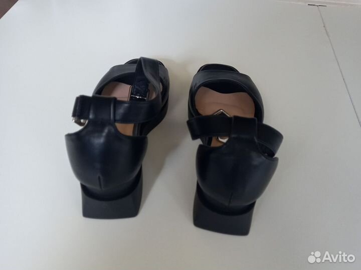 Босоножки женские 39 размер