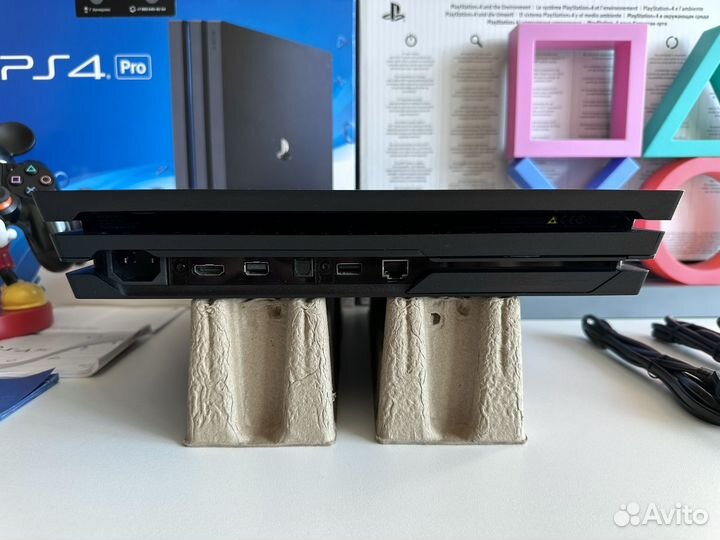 PS4 Pro 1TB отличное состояние гарантия