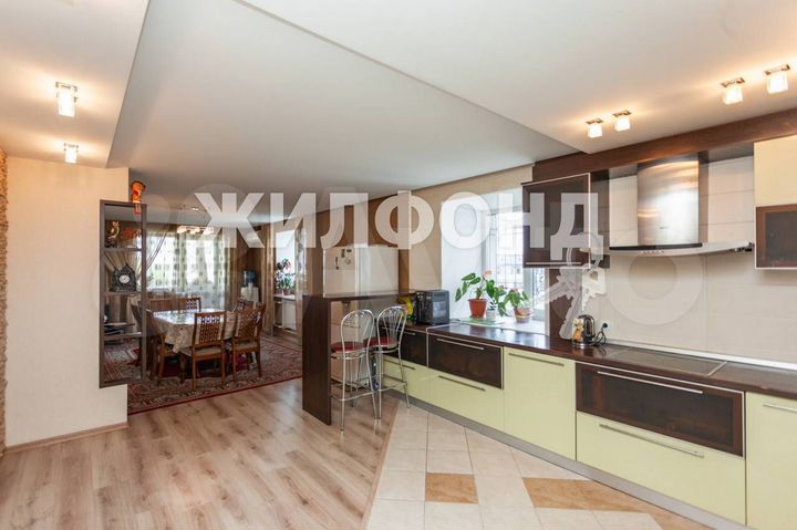 4-к. квартира, 188,6 м², 9/16 эт.