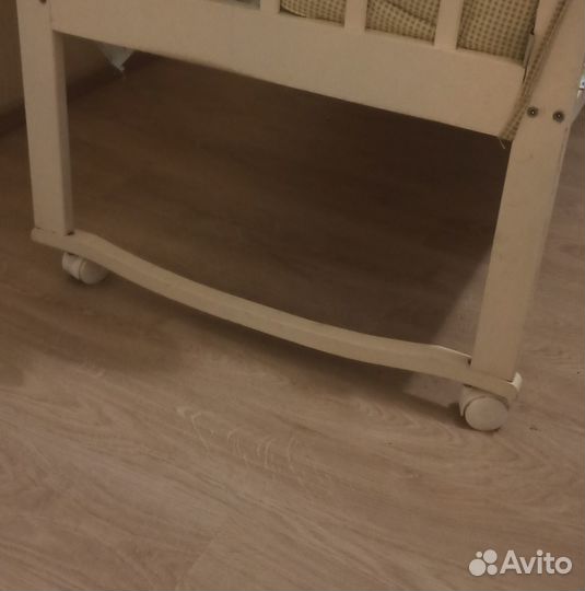 Детская кровать с бортиком и матрасом