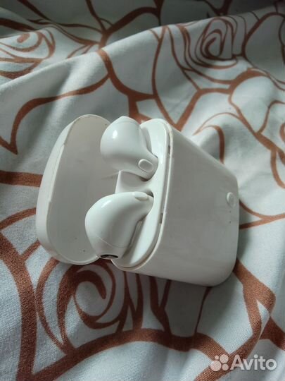 Беспроводные наушники TWS-i7 бу