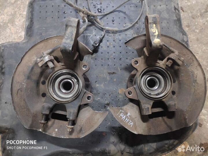 Поворотный кулак LADA Granta левый