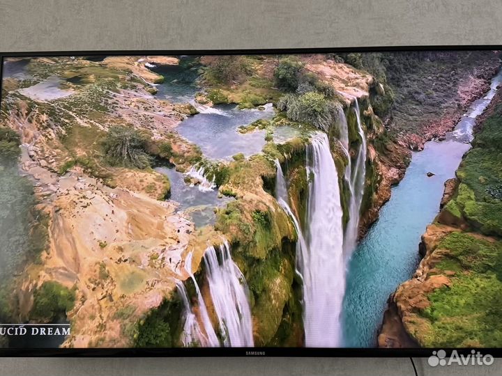 Телевизор Samsung SMART tv 40