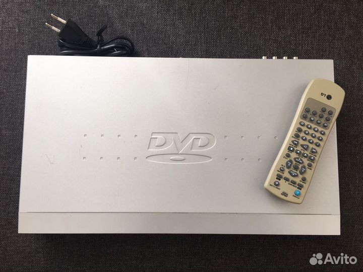 DVD плеер LG DV379