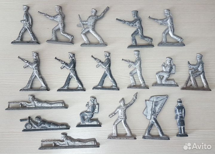 Металлические солдатики и воины. СССР
