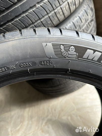 Michelin Pilot Sport 4 SUV 295/40 R22