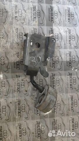 Кронштейн глушителя VW Passat (B6) 2005-2010