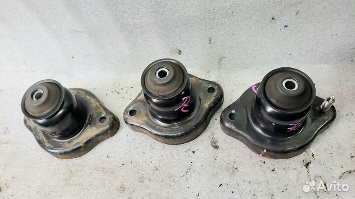 Опоры задних амортизаторов Mitsubishi Lancer 10