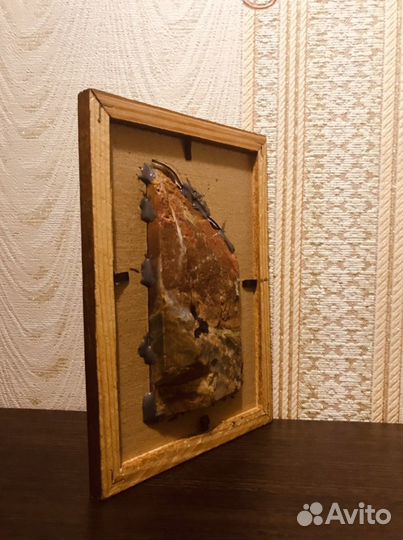 Картина из яшмы