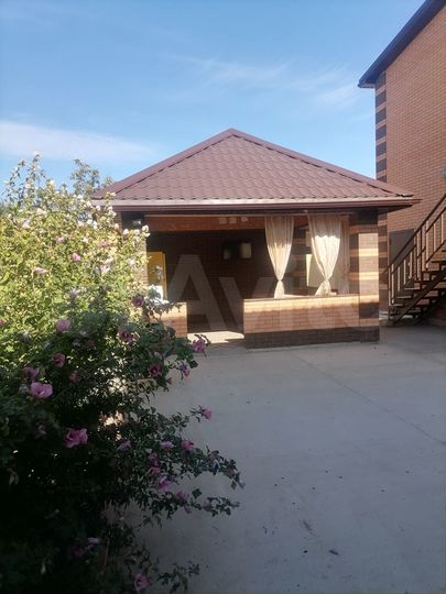 Дом 180 м² на участке 4,7 сот.