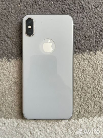 iPhone X, 64 ГБ