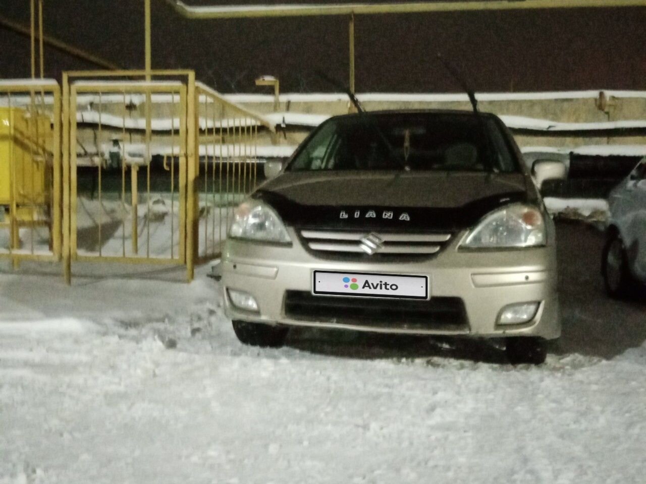 Suzuki Liana: фото владельца
