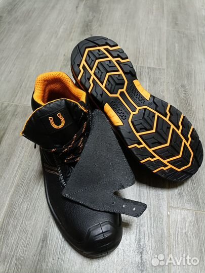 Ботинки. Ботинки для сварщиков