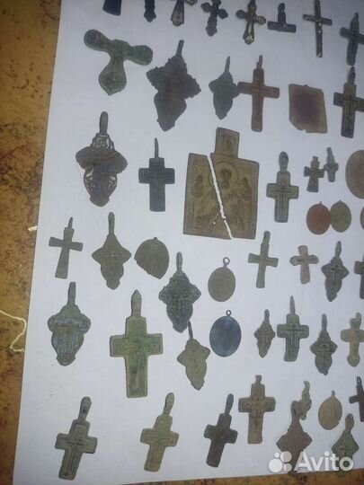 Личная коллекция нательных крестов и иконок