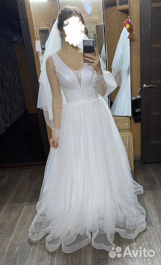 Свадебное платье