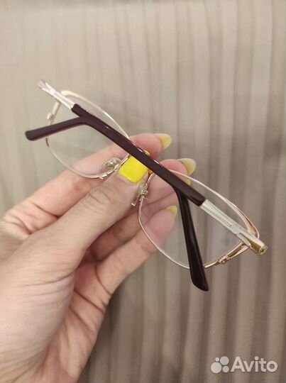 Очки с диоптриями -1