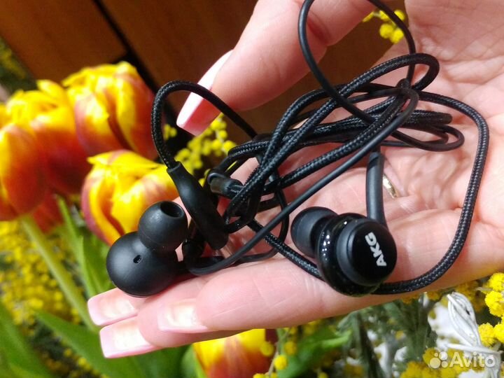 Наушники Samsung galaxy s10 plus akg