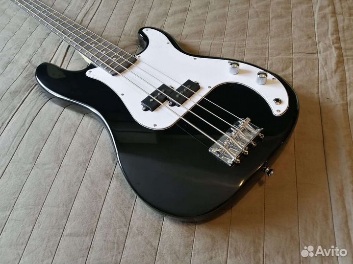 Fender Precision Bass Black Beauty Rosewood