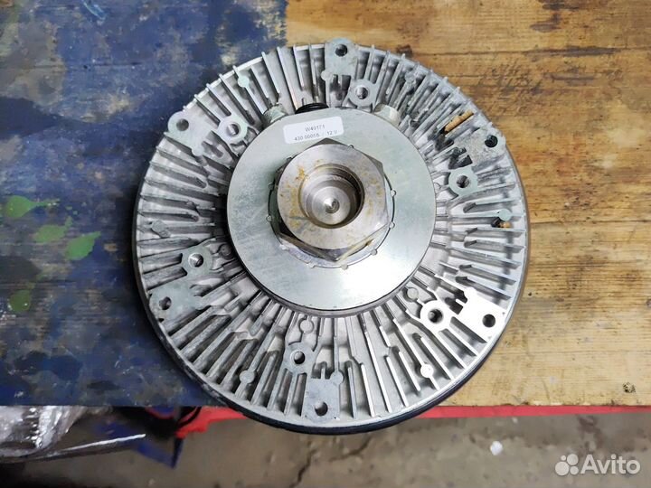 Запасная часть к трактору